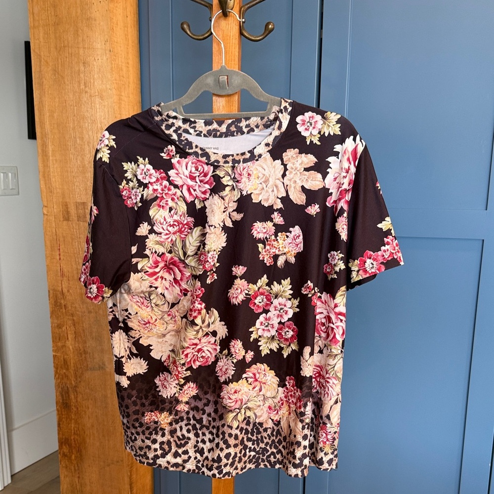 Johnny Was Floral Print Short Sleeve Top in Black and Pink